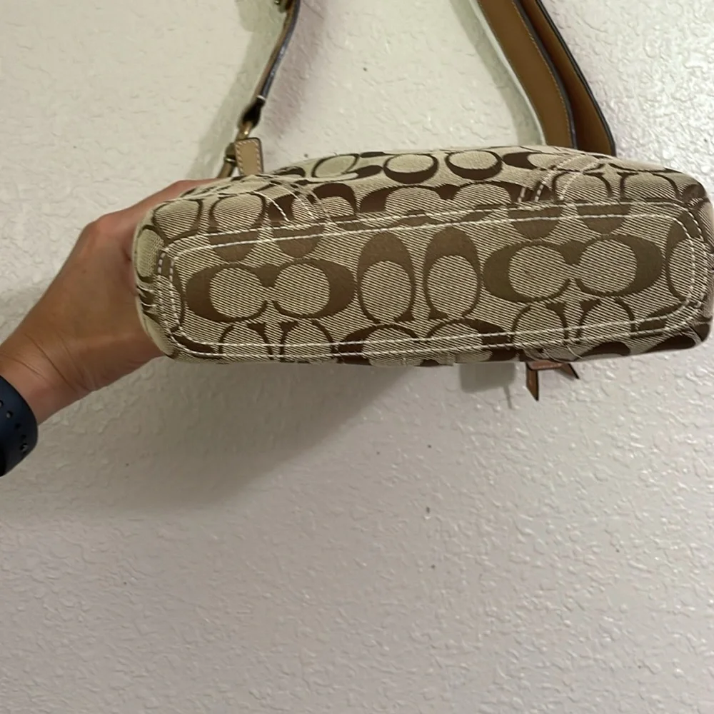 Coach Signature Brown Shoulder Bag
